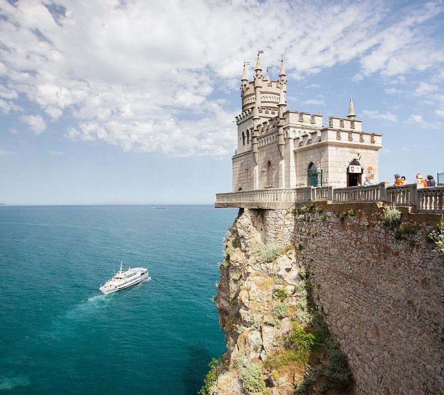 Крым за 1 день: Ай-Петри, бирюзовое озеро, Воронцовский дворец, прогулка по Ялте