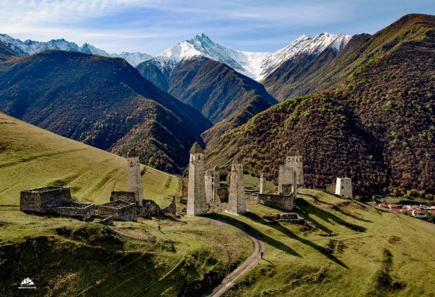 3 республики Кавказа:  Северная Осетия, Ингушетия и Чечня